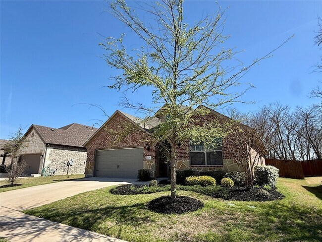 Building Photo - 2305 Caroline St