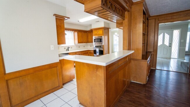 Building Photo - 5507 Slashwood Ln