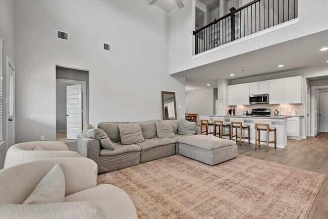 Building Photo - 15815 Eastern Meadowlark Wy