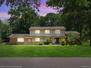 Building Photo - 6711 Woodside Trail
