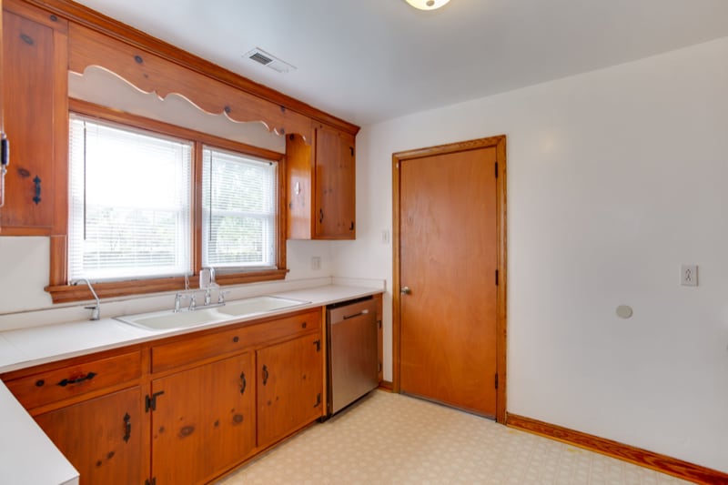 Building Photo - 45 St Albans Dr