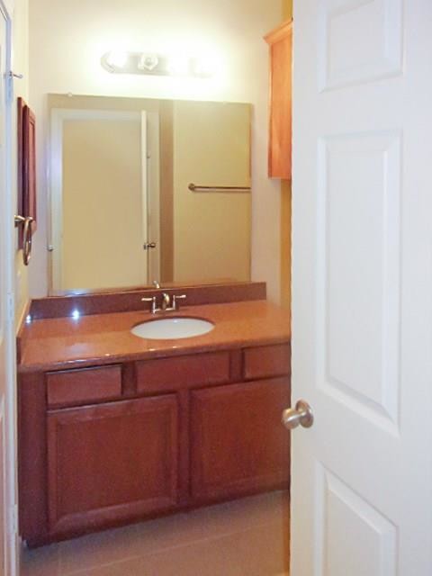 Building Photo - 2939 Clinton Dr