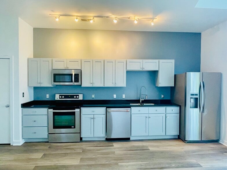 Main floor - 506 N Mangum St