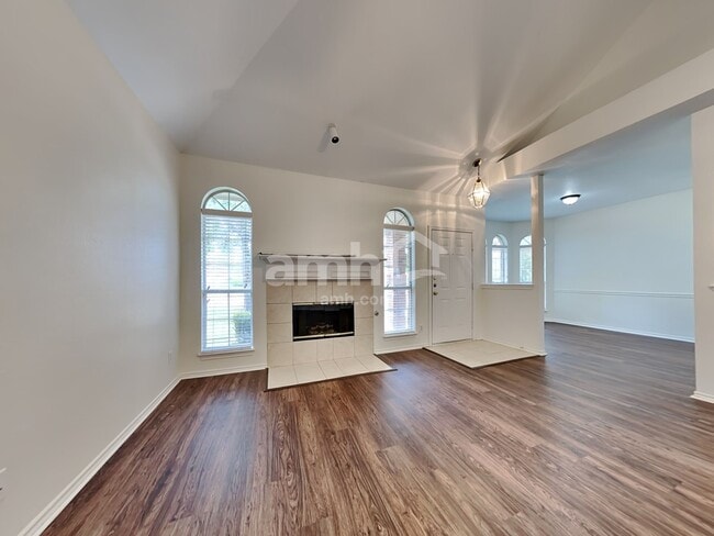 Building Photo - 1481 Apenzell Ln