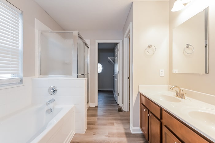 Building Photo - 7853 Waggoner Trace Dr