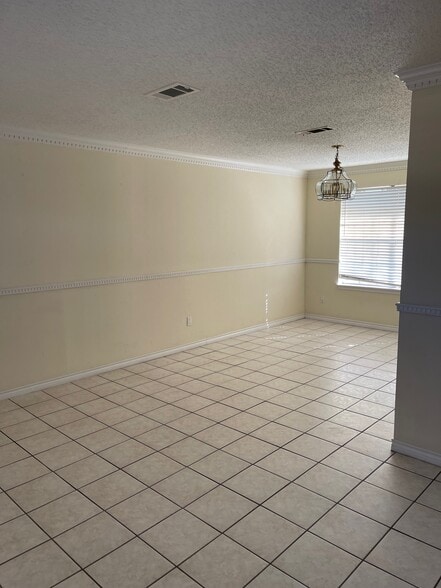 Building Photo - 17935 Great Glen Dr