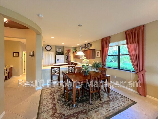 Building Photo - 11915 Country Day Cir