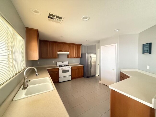 Building Photo - 7548 Hope Valley St