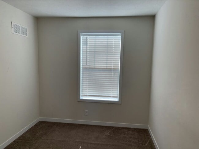Building Photo - 25638 Baltusrol Dr