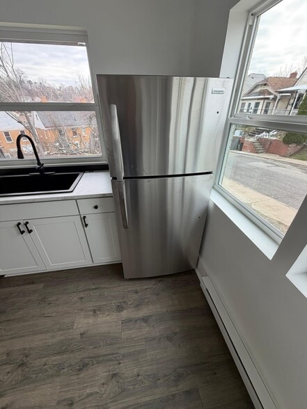 Building Photo - 500 Marwood Ave