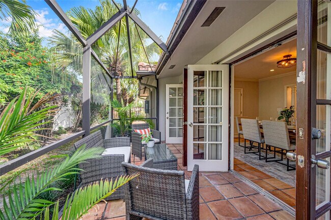 Building Photo - 2757 NE 20th St