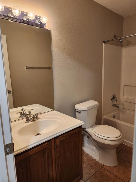 Building Photo - 14910 Rain Dance Dr