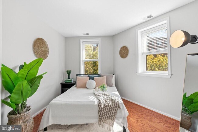 Building Photo - 2001 16th St NW