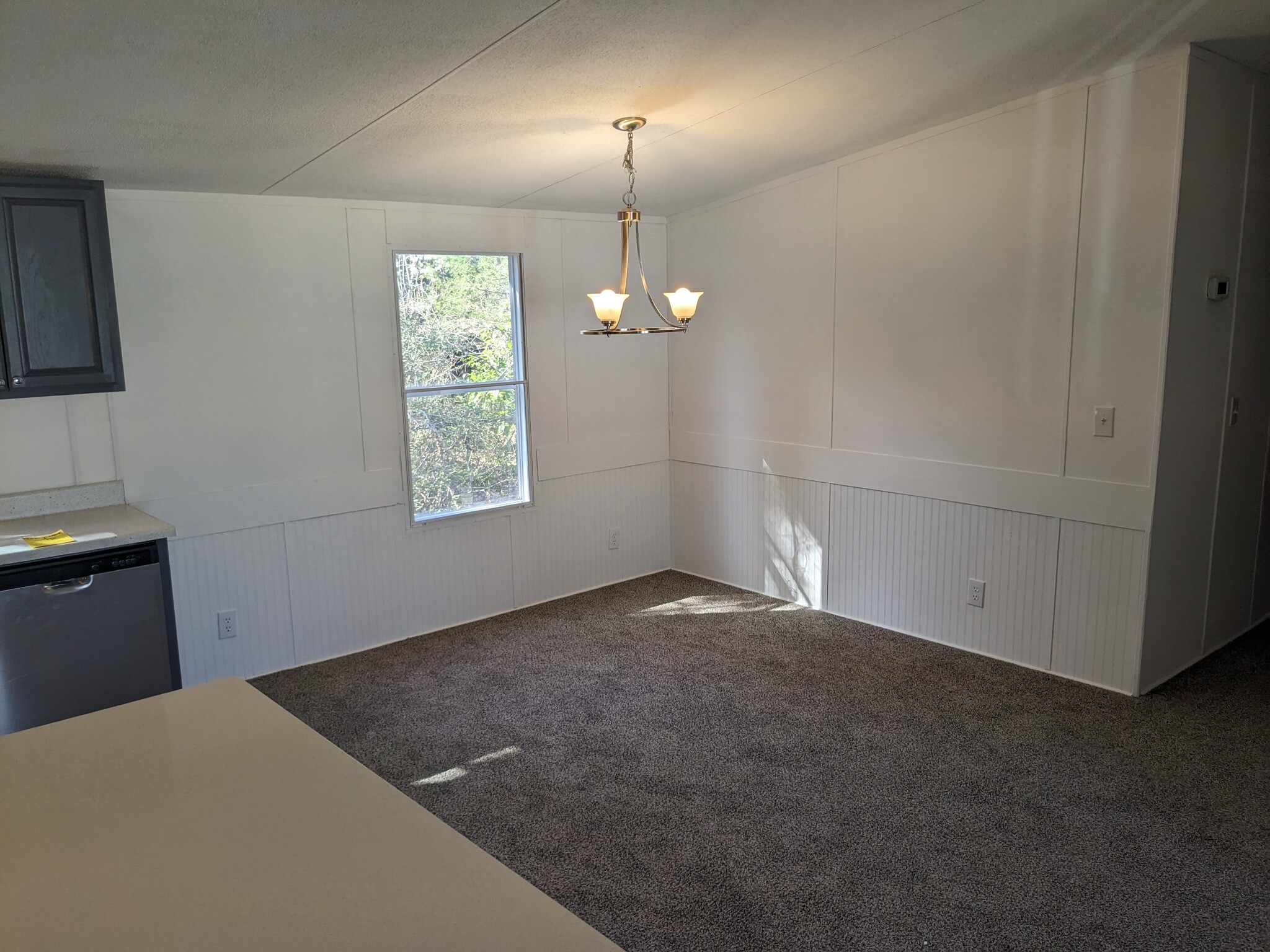 Dining Area - 603 E Pine Ave