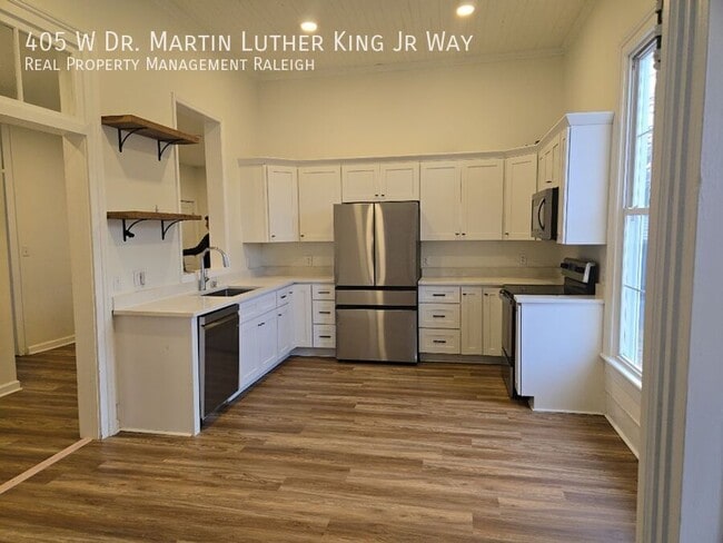 Building Photo - 405 W Dr. Martin Luther King Jr. Way