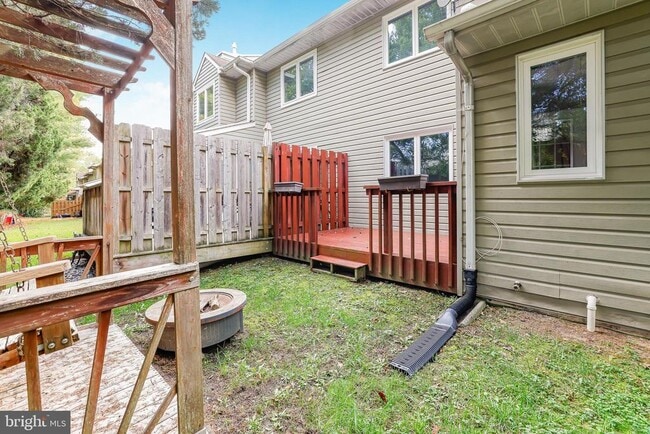 Building Photo - 363 Chickory Way