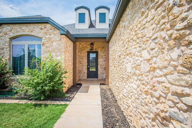 Building Photo - 23 Wilshire Blvd