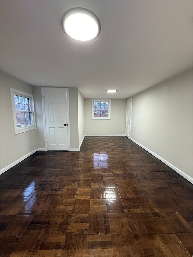 Building Photo - 255 Kawameeh Dr