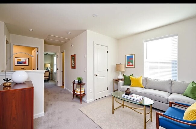 Building Photo - 8558 Ora Mdws Dr