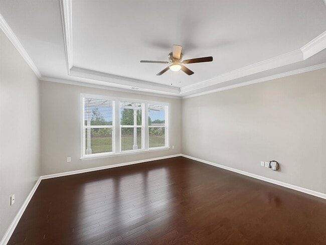 Building Photo - 813 Firefly Ct