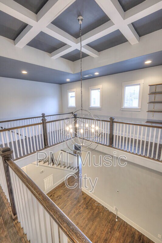 Building Photo - 1537B Battlefield Dr