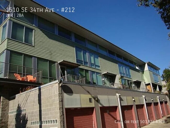 Building Photo - Spacious 2-Bedroom Condo in the Heart of H...