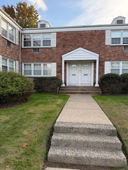 Building Photo - 139 Ridge Rd