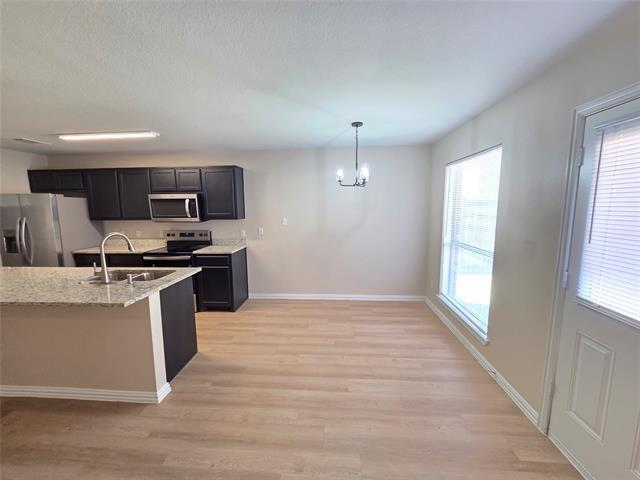 Building Photo - 2317 Bloomfield Dr