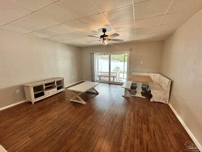 Building Photo - 201 Pensacola Beach Rd
