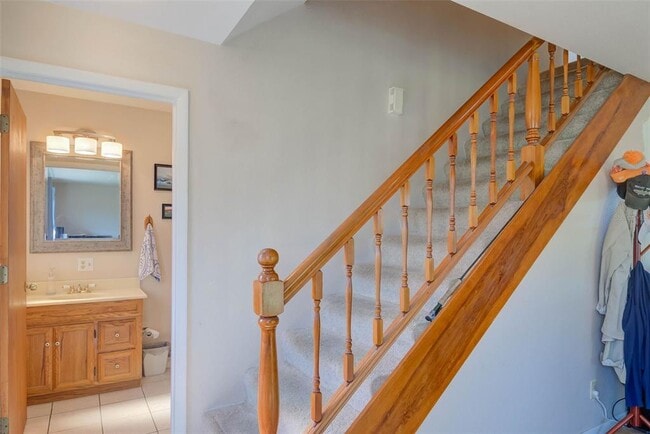 Building Photo - 373 Hile Ln