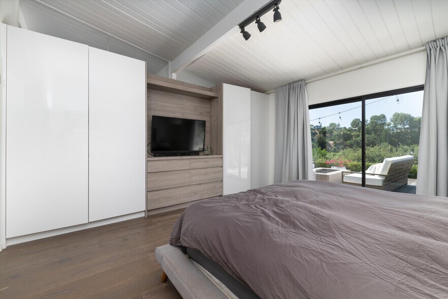 Building Photo - 15355 Stonewood Ter