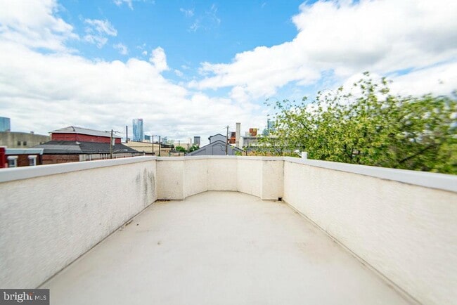 Building Photo - 2147 Ellsworth St