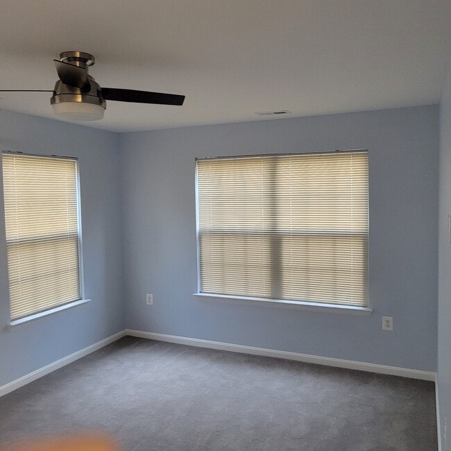 Building Photo - 6425 Richmond Hwy