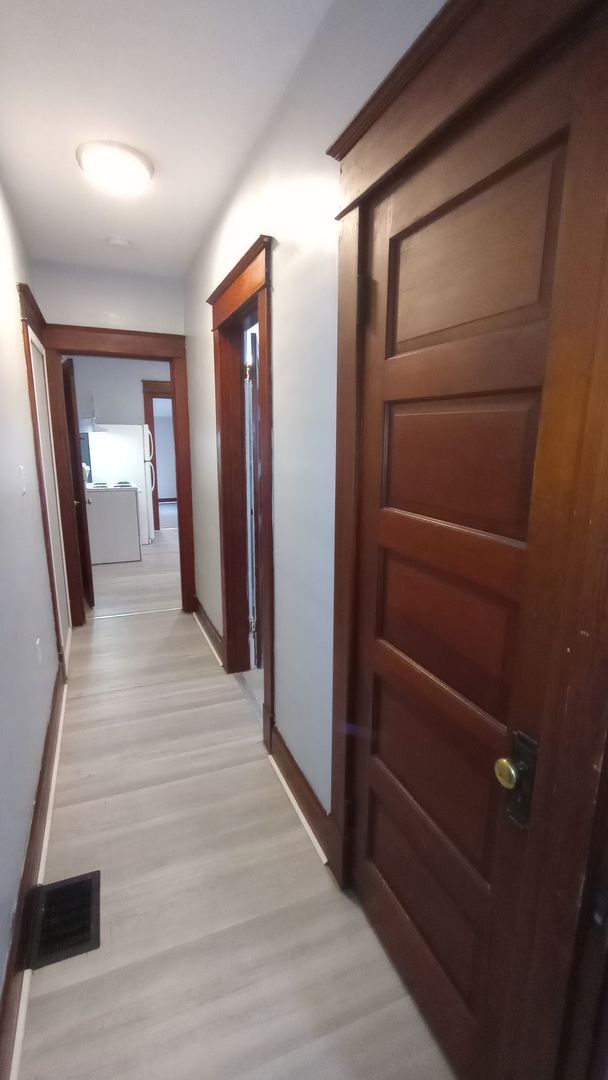 Building Photo - 1816 Woodlawn Ave