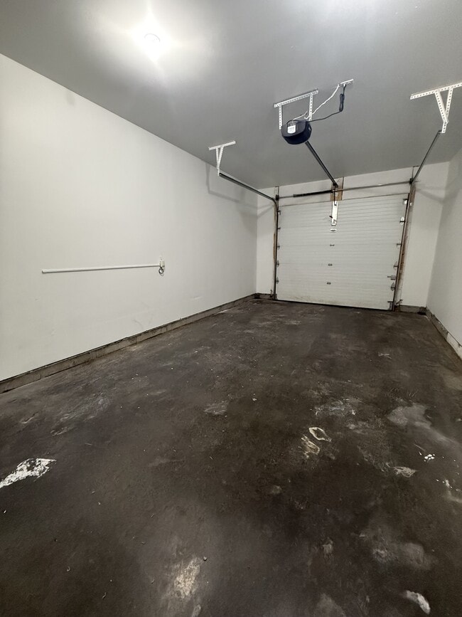 Building Photo - 8122 E Snow Cave Cir