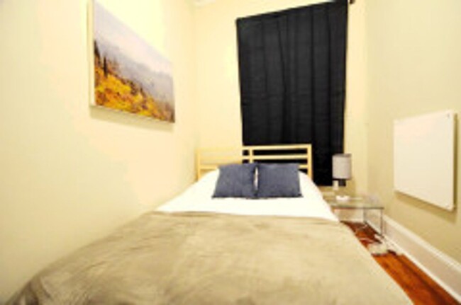 Building Photo - North End - 2 bedroom apartment - 9/1
