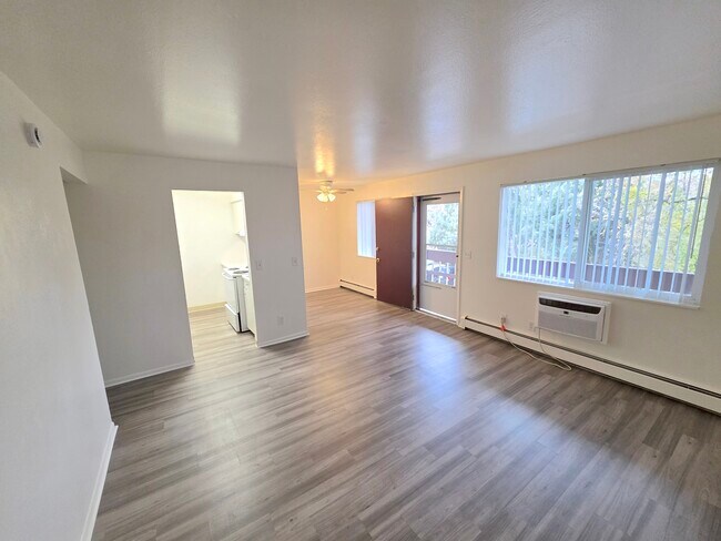 Building Photo - Aspen Leaf Apartments