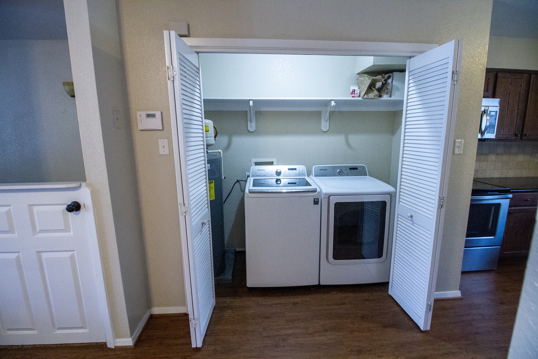 Washer & Dryer - 1100 Spring Loop