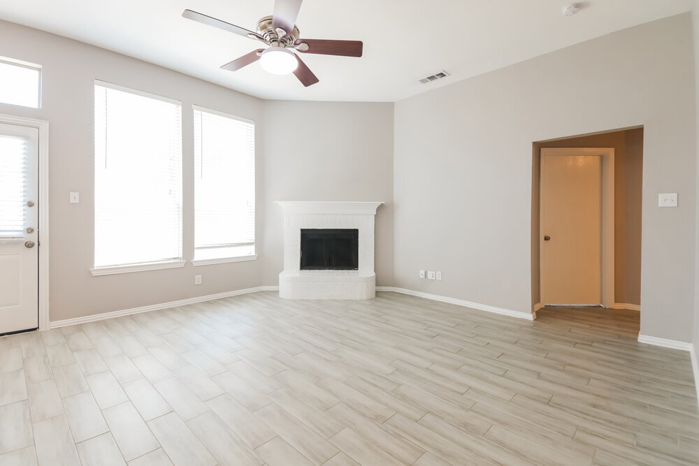 Building Photo - 2504 Castle Ridge Dr