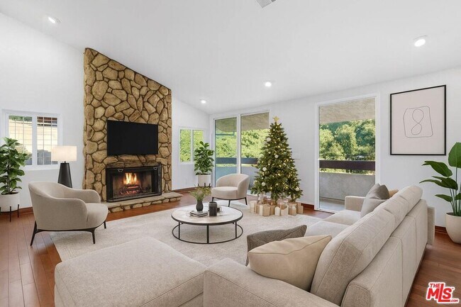 Building Photo - 4345 Canoga Ave