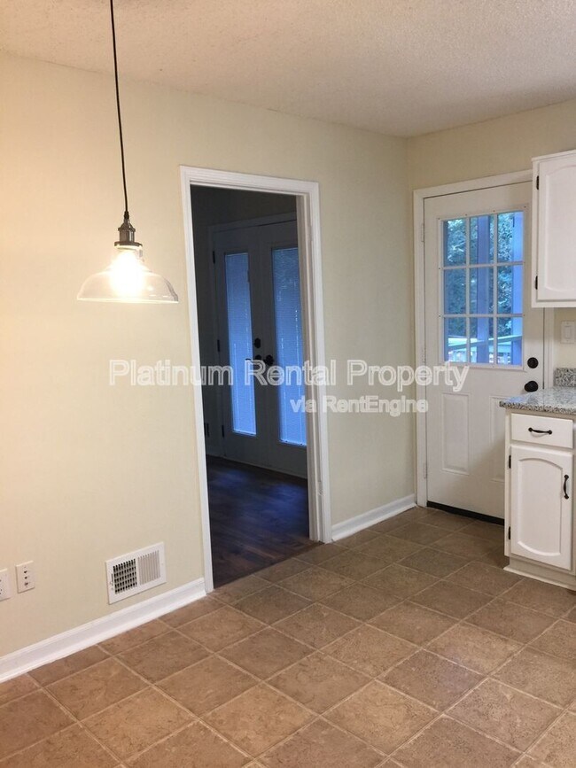 Building Photo - 9775 Loblolly Ln