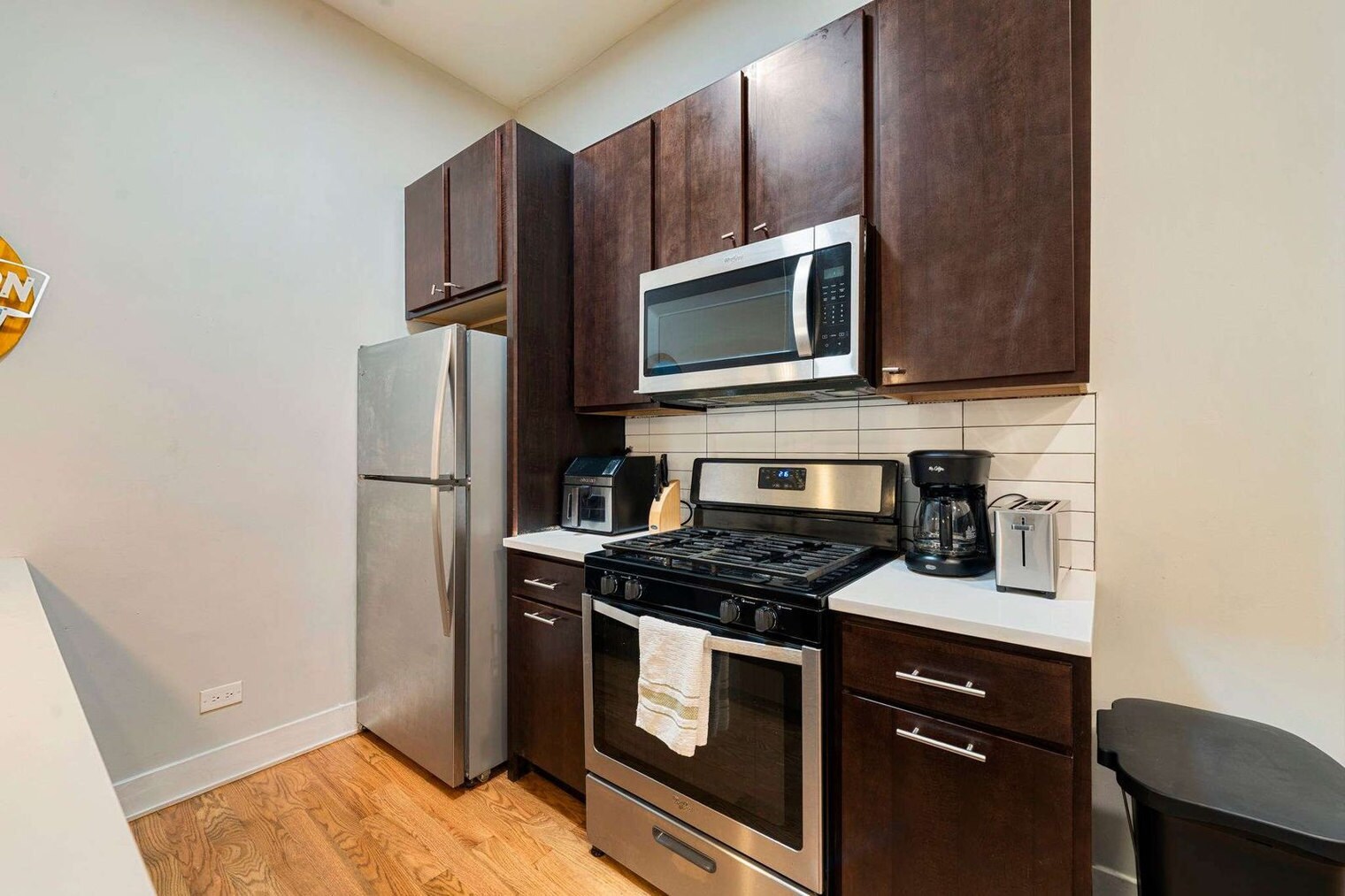 Building Photo - 2018 W 21st Pl