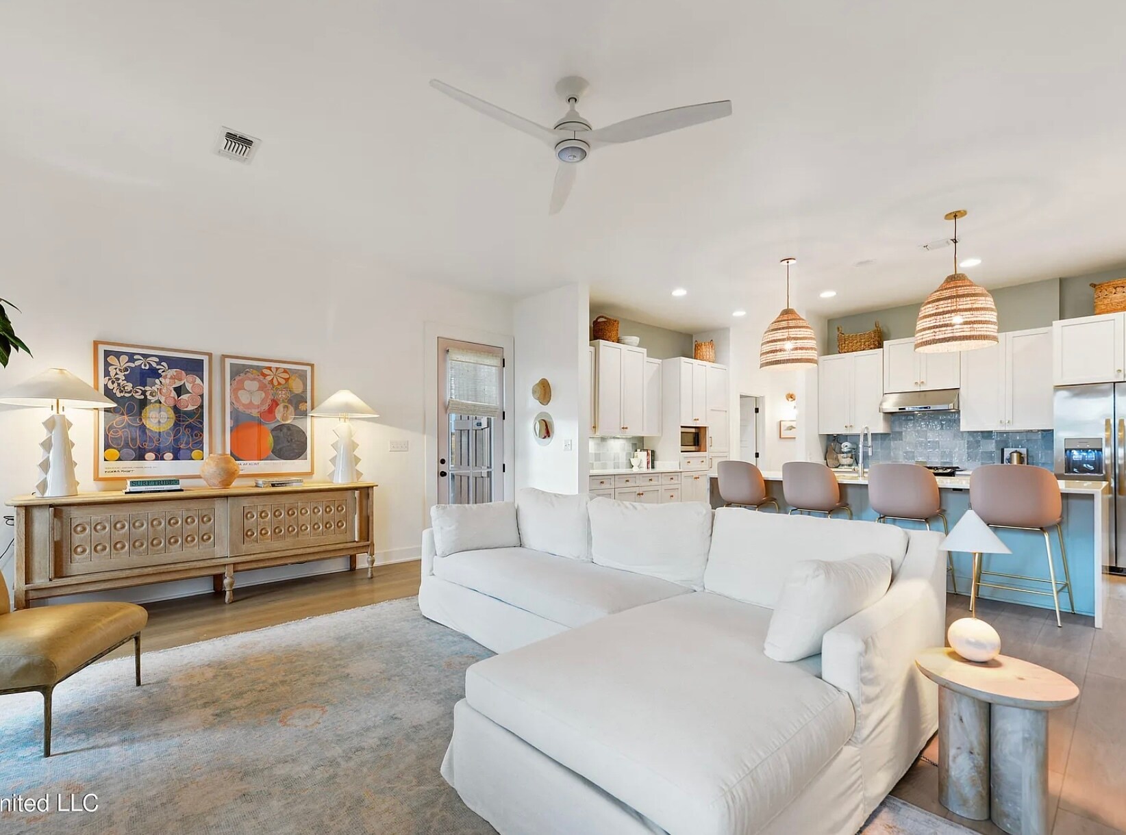 Building Photo - 218 Front St