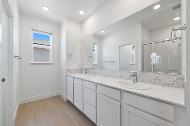 Building Photo - 465 Prosecco Wy