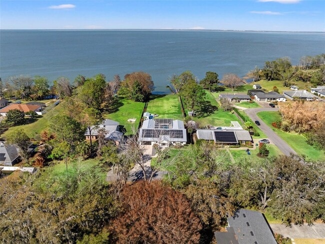 Building Photo - 1021 Temple Grove Pl