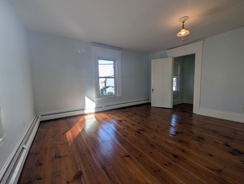 Bedroom 2 - 34 Tyng St