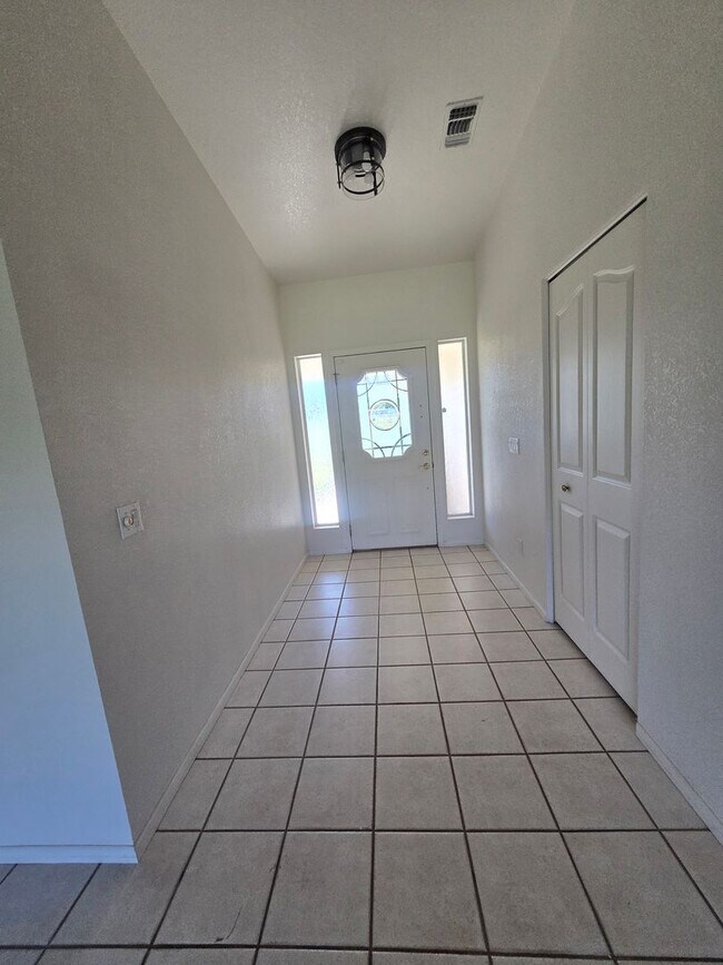 Building Photo - Unfurnished, 1-Year Long-Term Rental