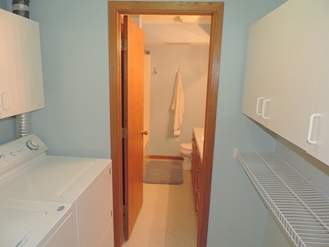 Building Photo - SUBLEASE AVAILABLE NOW