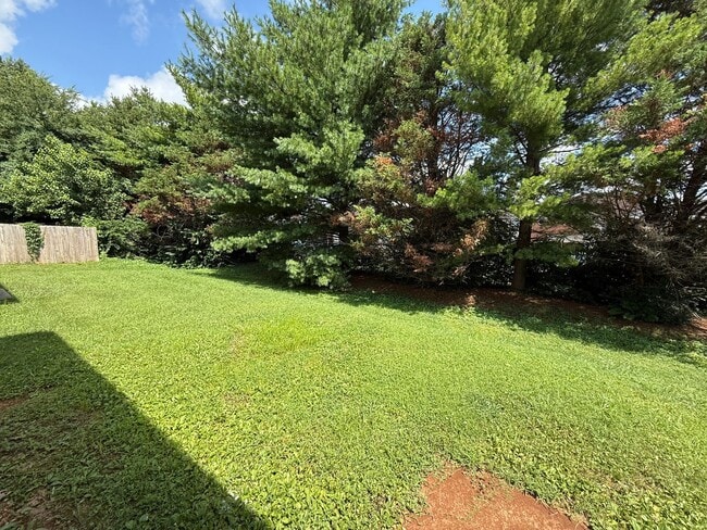 Building Photo - 272 Indian Park Dr