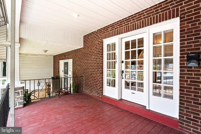 Building Photo - 35 N State Rd